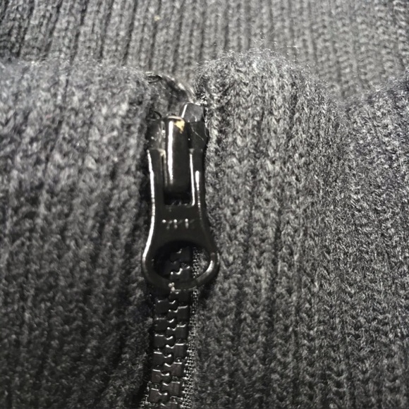 Old Navy Quilted Puffer Vest Knit Mock Turtleneck Shiny Black Size Small - Picture 6 of 10